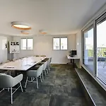 Mercure Centre Hotel 4*