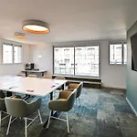 Mercure Centre 호텔 4*