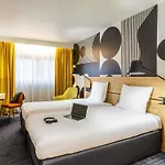 Mercure Centre Hotel 4*