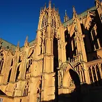 Mercure Centre Hotel 4*