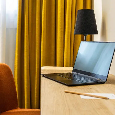 Mercure Centre Hotel 4*
