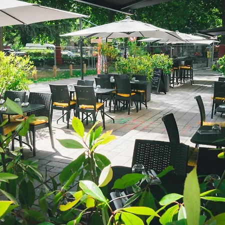 Mercure Centre מלון מץ