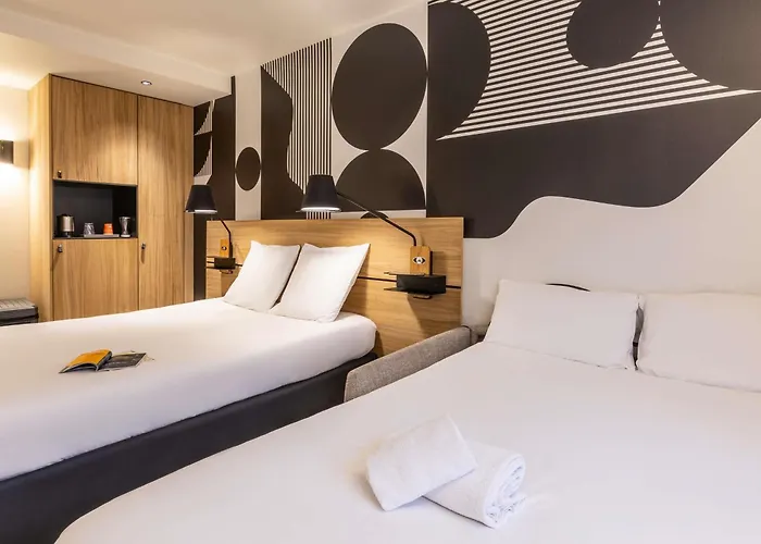 Mercure Centre Hotel 4*