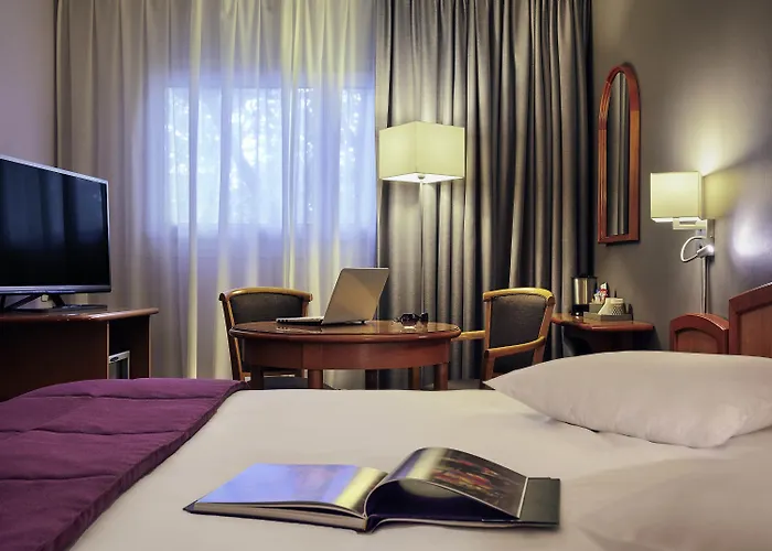 Mercure Centre Hotel Mety